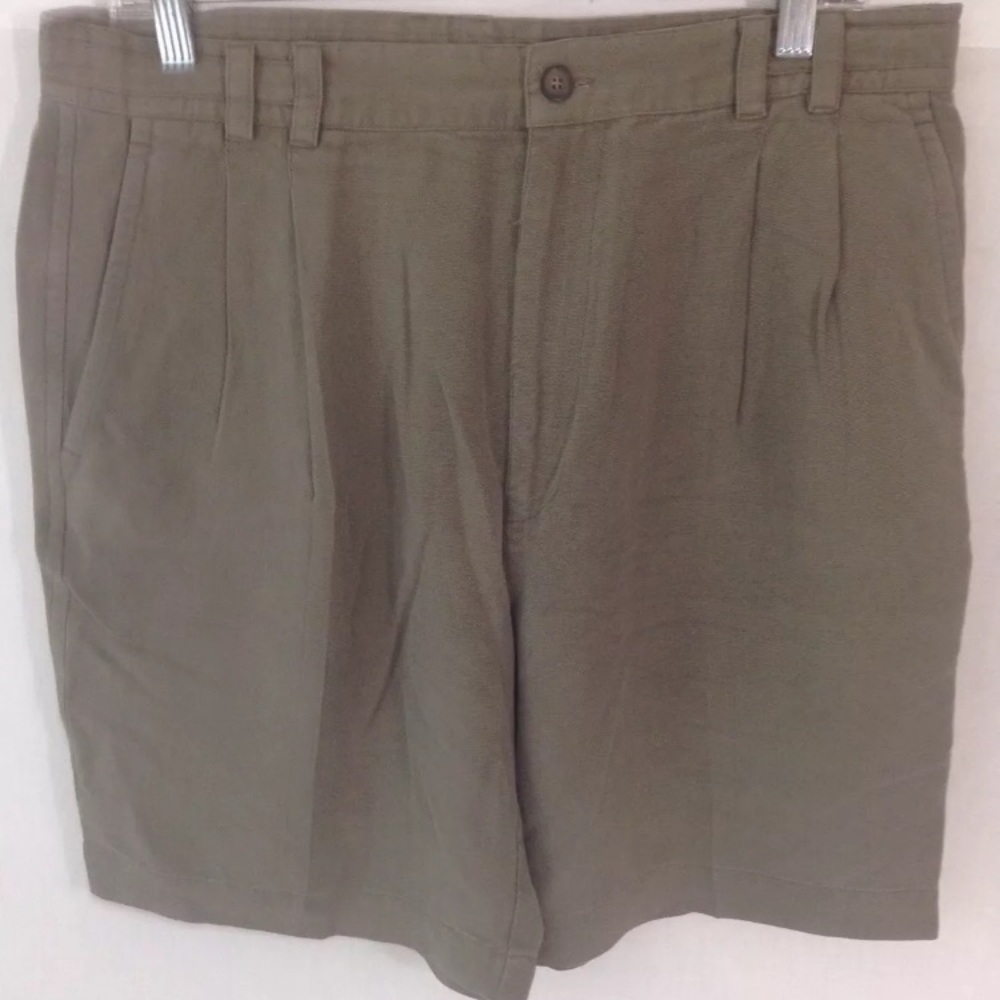 AXIST Mens Shorts Size 34 Inseam 7.5" 100% Silk